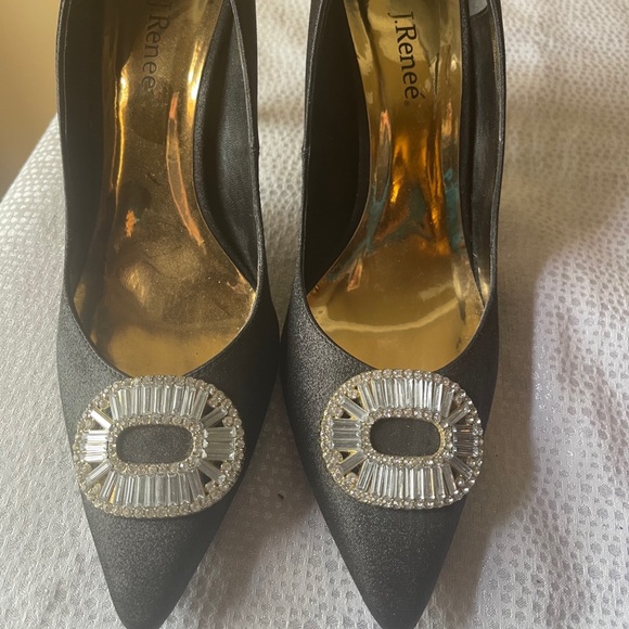 J Renee black embellished dressy 3.5” heels. Sz9.5